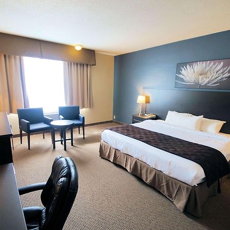 Days Inn By Wyndham Montreal Airport Conference Centre Dorval Buitenkant foto