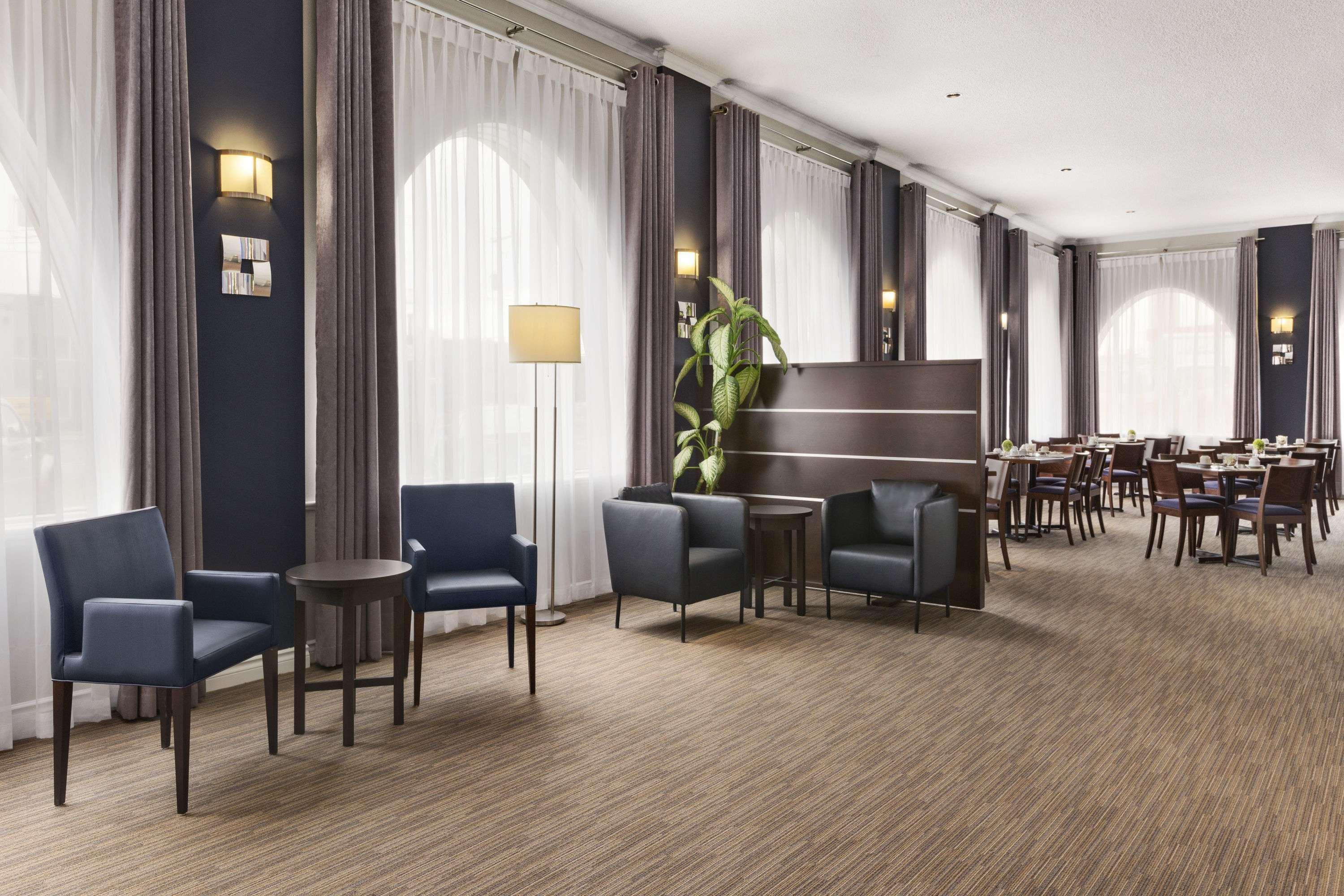 Days Inn By Wyndham Montreal Airport Conference Centre Dorval Buitenkant foto