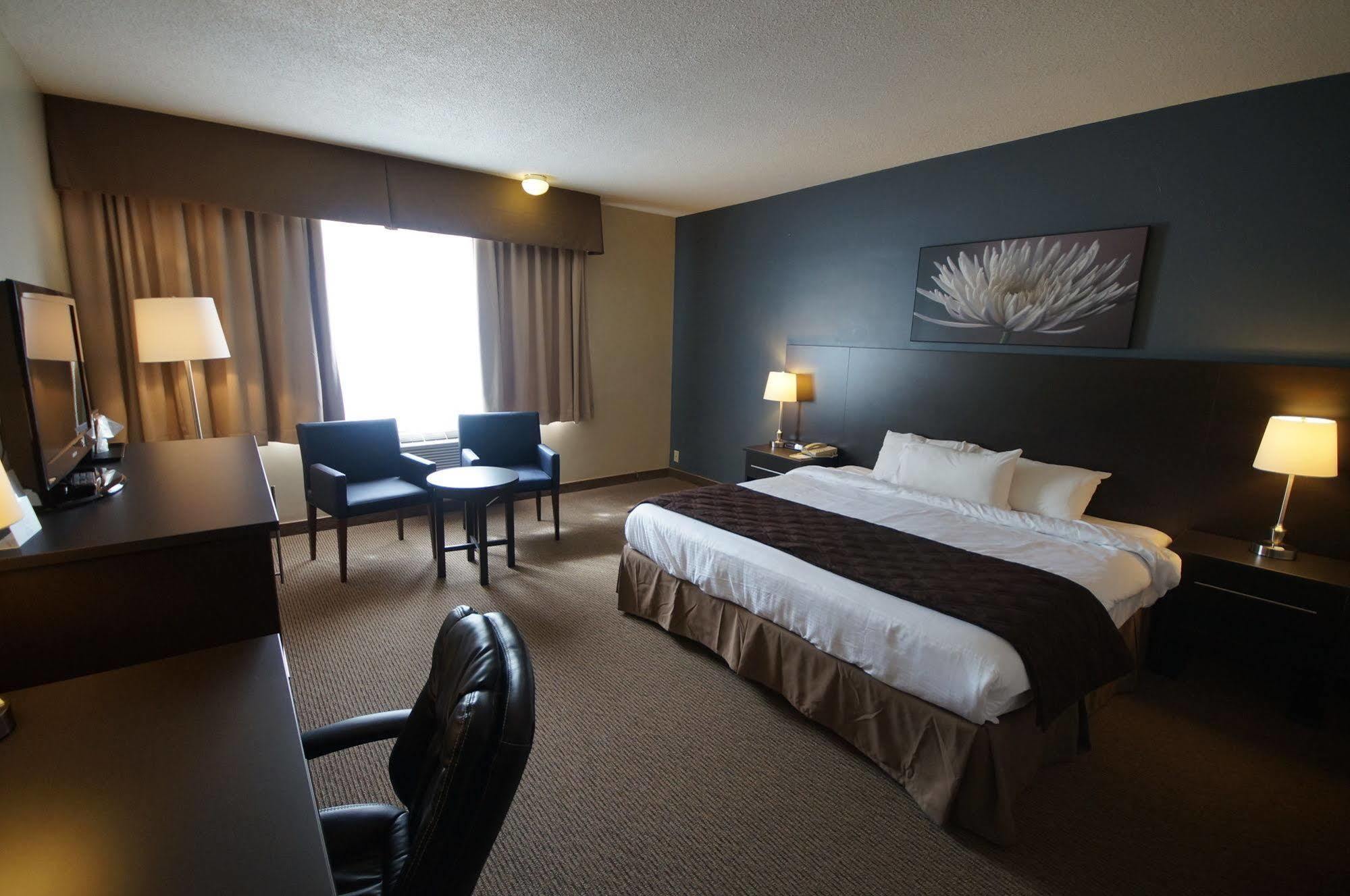Days Inn By Wyndham Montreal Airport Conference Centre Dorval Buitenkant foto